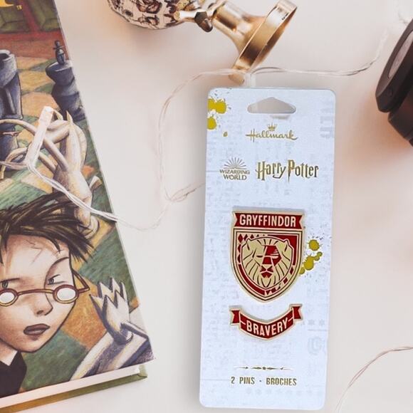 Harry Potter Gryffindor Pin Set | Enamel Brooch NWT Gift - Picture 1 of 9